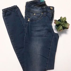 Wanna Betta Butt? YMI Denim Skinny Jeans Size 1